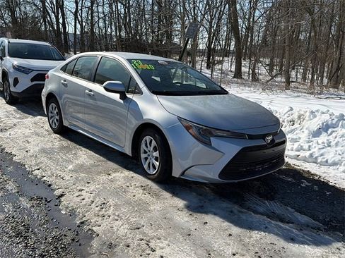 Certified 2023 Toyota Corolla LE image 2