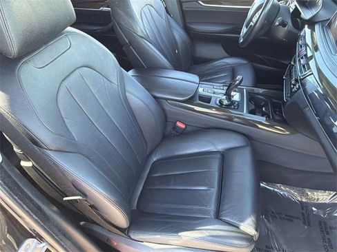 Used 2015 BMW X5 xDrive50i image 11