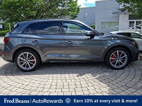 Used 2024 Audi Q5 e Premium Plus w/ Premium Plus Package AWD/4WD image 9