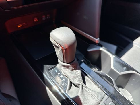 Used 2025 Toyota Camry XSE image 21