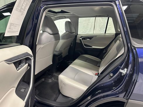 Used 2025 Toyota RAV4 XLE Premium image 42