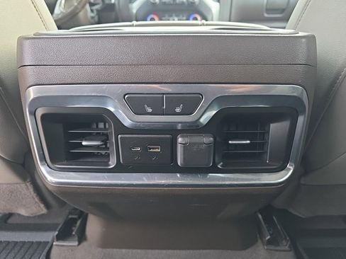 Used 2021 Chevrolet Silverado 2500 LTZ w/ LTZ Premium Package image 17