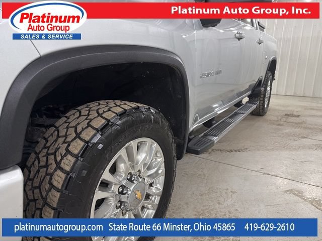 Used 2022 Chevrolet Silverado 2500 High Country w/ Technology Package AWD/4WD image 41