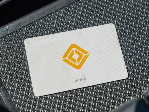 Used 2022 Rivian R1T Launch Edition image 48