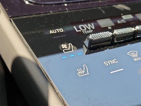 New 2025 Porsche Cayenne GTS image 21