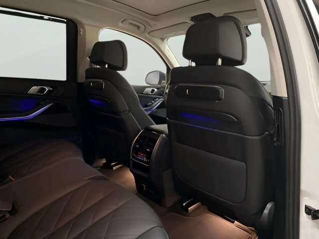 Used 2026 BMW X7 xDrive40i w/ Premium Package AWD/4WD image 63