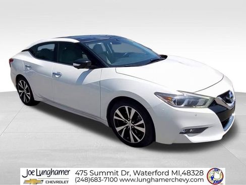 Used 2017 Nissan Maxima Platinum FWD image 2
