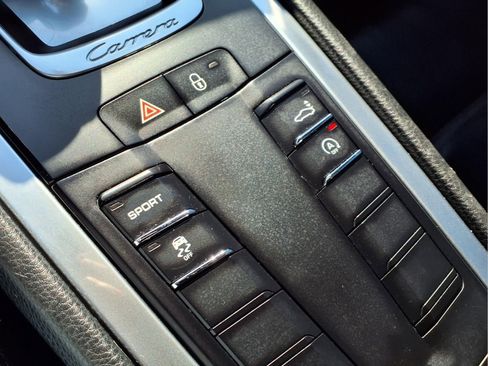 Used 2014 Porsche 911 Carrera image 22