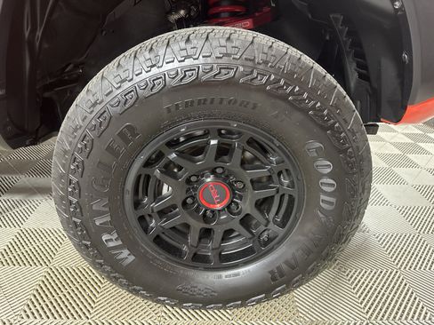 Used 2023 Toyota Tacoma TRD Pro AWD/4WD image 27
