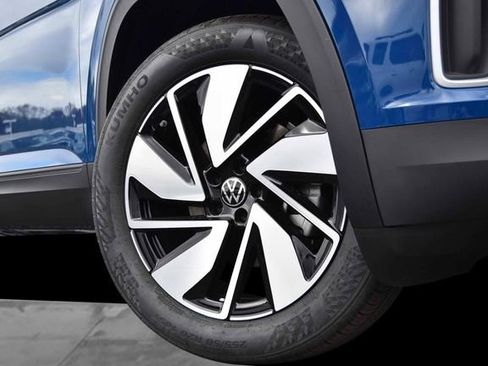New 2026 Volkswagen Atlas SE image 3