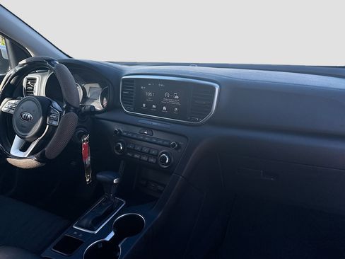 Used 2020 Kia Sportage LX image 30