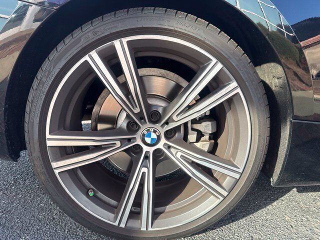Used 2024 BMW 430i Convertible w/ Premium Package RWD image 6