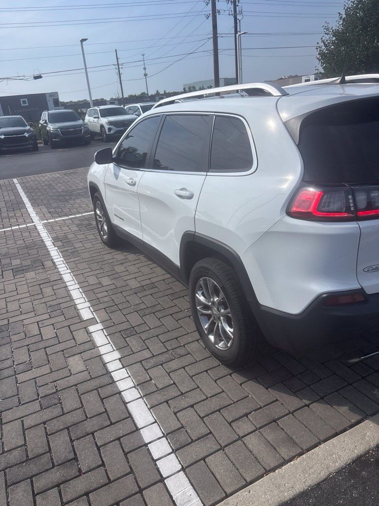 Used 2020 Jeep Cherokee Latitude Lux w/ Comfort/Convenience Group FWD image 6