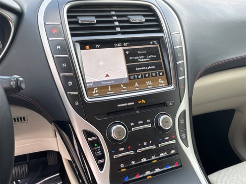 Used 2018 Lincoln MKX Black Label w/ Driver Assistance Package image 28