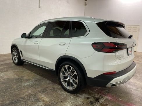Used 2026 BMW X5 xDrive40i image 3