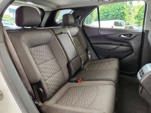 Used 2021 Chevrolet Equinox LT AWD/4WD image 19