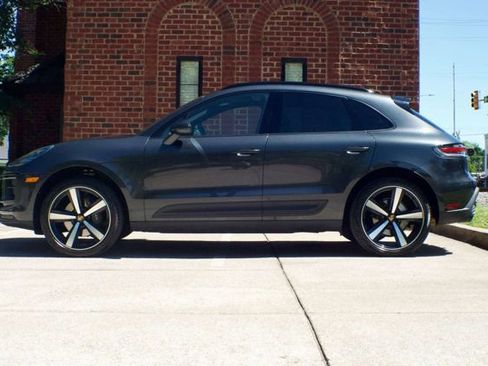 Used 2023 Porsche Macan AWD/4WD image 8