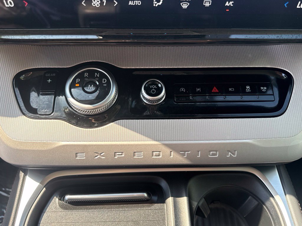 Certified 2025 Ford Expedition Max Active RWD image 27