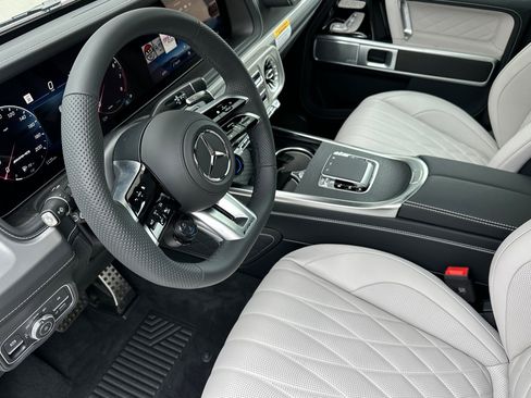 New 2026 Mercedes-Benz G 63 AMG 4MATIC image 9