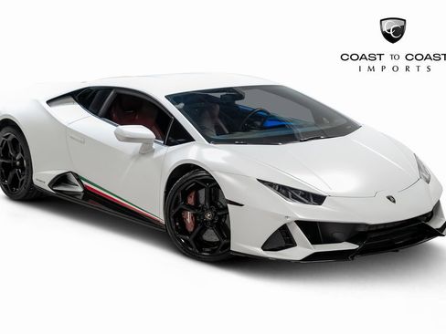 Used 2020 Lamborghini Huracan EVO image 1