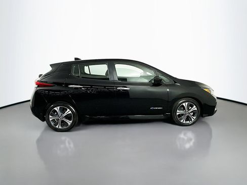 Used 2019 Nissan Leaf SV w/ SV All Weather Package FWD image 8