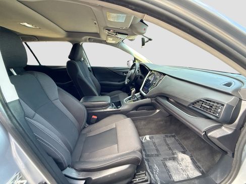 Used 2020 Subaru Outback Premium image 29