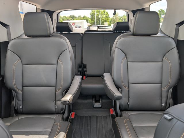 Used 2020 Chevrolet Traverse Premier w/ Redline Edition AWD/4WD image 16