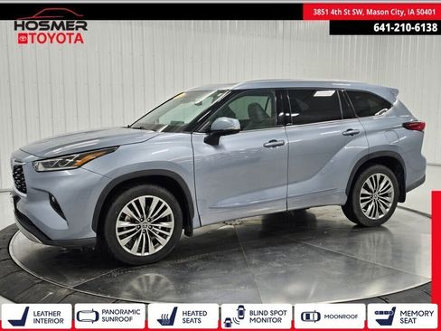 Used 2021 Toyota Highlander Platinum image 1