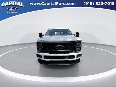 Certified 2025 Ford F250 Lariat w/ Lariat Ultimate Package AWD/4WD image 3