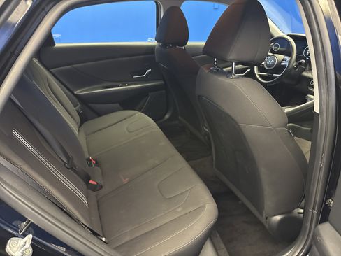 Used 2023 Hyundai Elantra SEL w/ Convenience Package FWD image 24