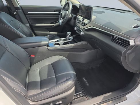 Used 2024 Nissan Altima 2.5 SL AWD/4WD image 38