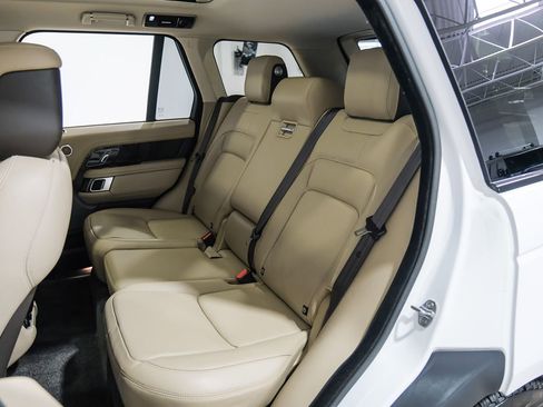 Used 2020 Land Rover Range Rover HSE image 40