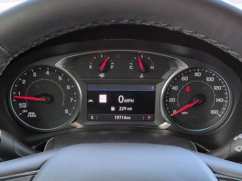 Used 2023 Chevrolet Equinox Premier FWD image 27