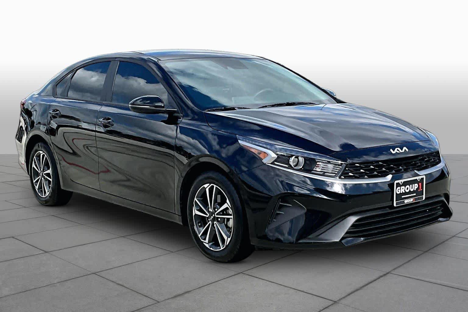 Certified 2024 Kia Forte LXS w/ LXS Technology Package FWD image 3