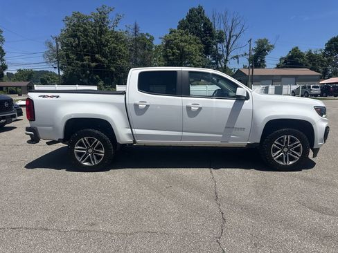 Used 2021 Chevrolet Colorado W/T w/ Custom Special Edition AWD/4WD image 3
