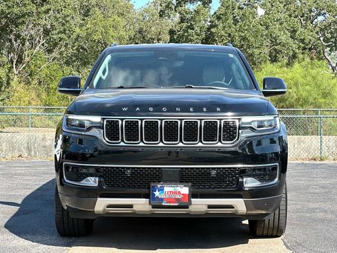 Used 2022 Jeep Wagoneer Series II AWD/4WD image 10