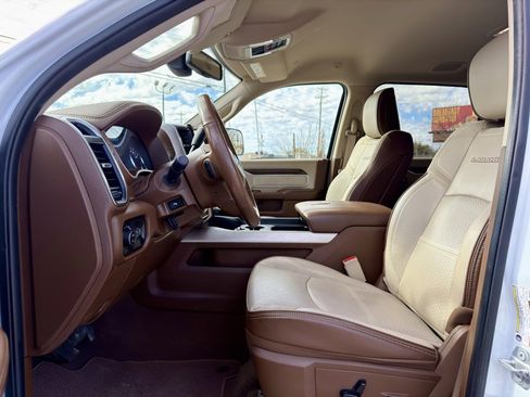 Used 2022 RAM 3500 Laramie image 10