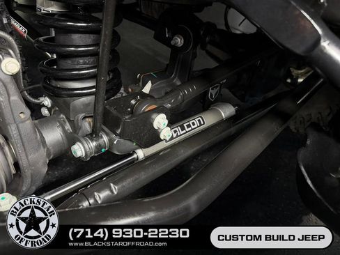 Used 2025 Jeep Wrangler Unlimited Rubicon AWD/4WD image 29
