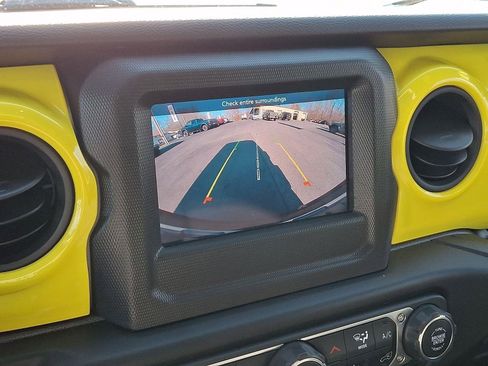 Used 2023 Jeep Wrangler Sport S image 17