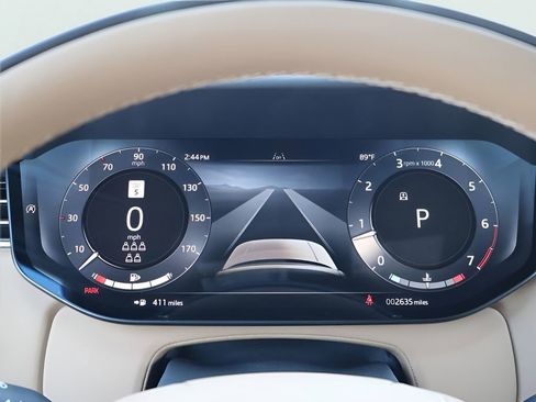 Used 2025 Land Rover Range Rover Long Wheelbase SE image 27