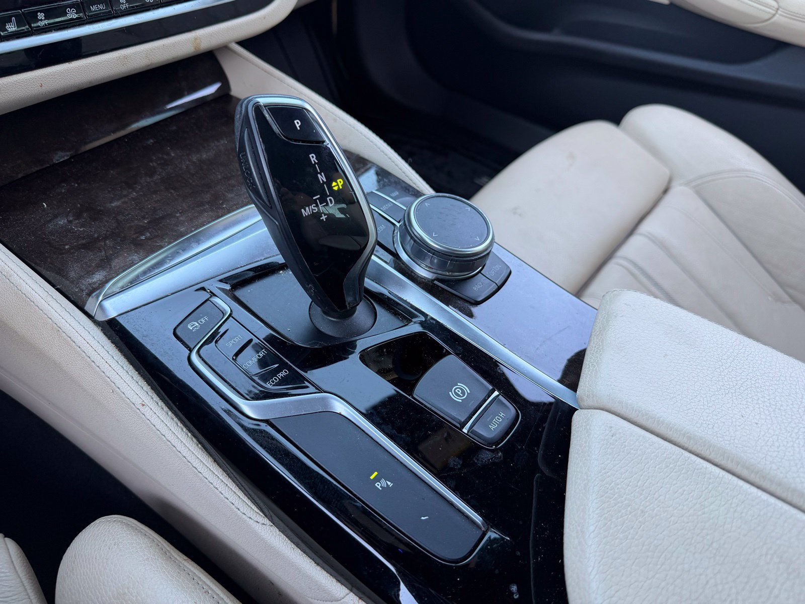 Used 2018 BMW 530i w/ Premium Package RWD image 21