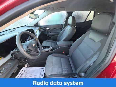 Used 2024 Chevrolet Trax LT FWD image 9