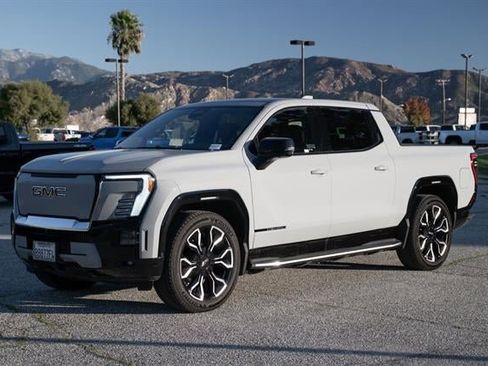 Used 2024 GMC Sierra EV Denali image 21