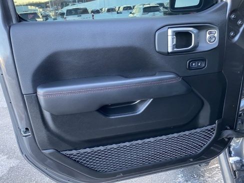 Used 2023 Jeep Gladiator Rubicon w/ LED Lighting Group image 10