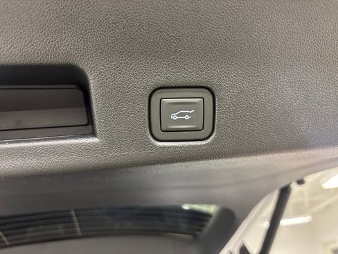New 2026 GMC Acadia AT4 w/ LPO, Floor Liner Package image 19
