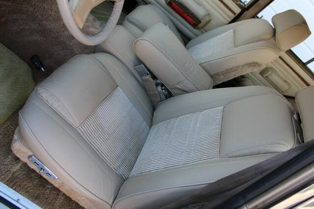 Used 1990 Jeep Grand Wagoneer AWD/4WD image 22