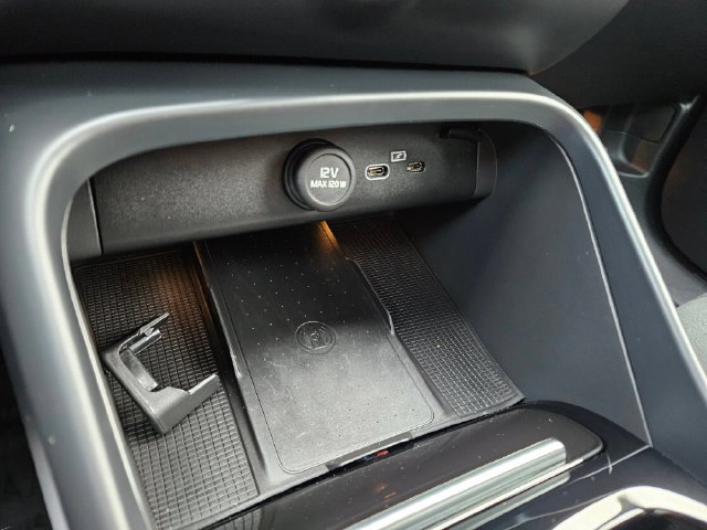 Used 2023 Volvo XC40 P8 Recharge Ultimate AWD/4WD image 26