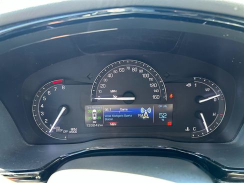 Used 2017 Cadillac XT5 Luxury w/ Driver Awareness Package AWD/4WD image 12