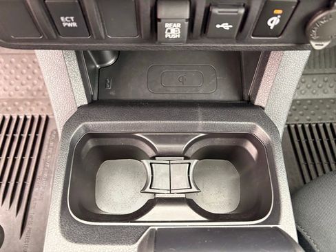 Used 2023 Toyota Tacoma TRD Sport AWD/4WD image 21