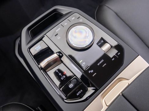 Certified 2025 BMW iX xDrive50 image 25